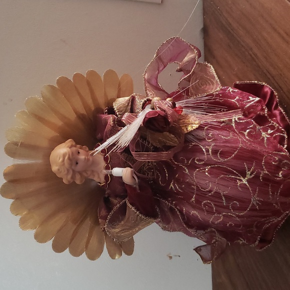 Vintage. 10" Fiber Optic Table Top Angel - Picture 6 of 7